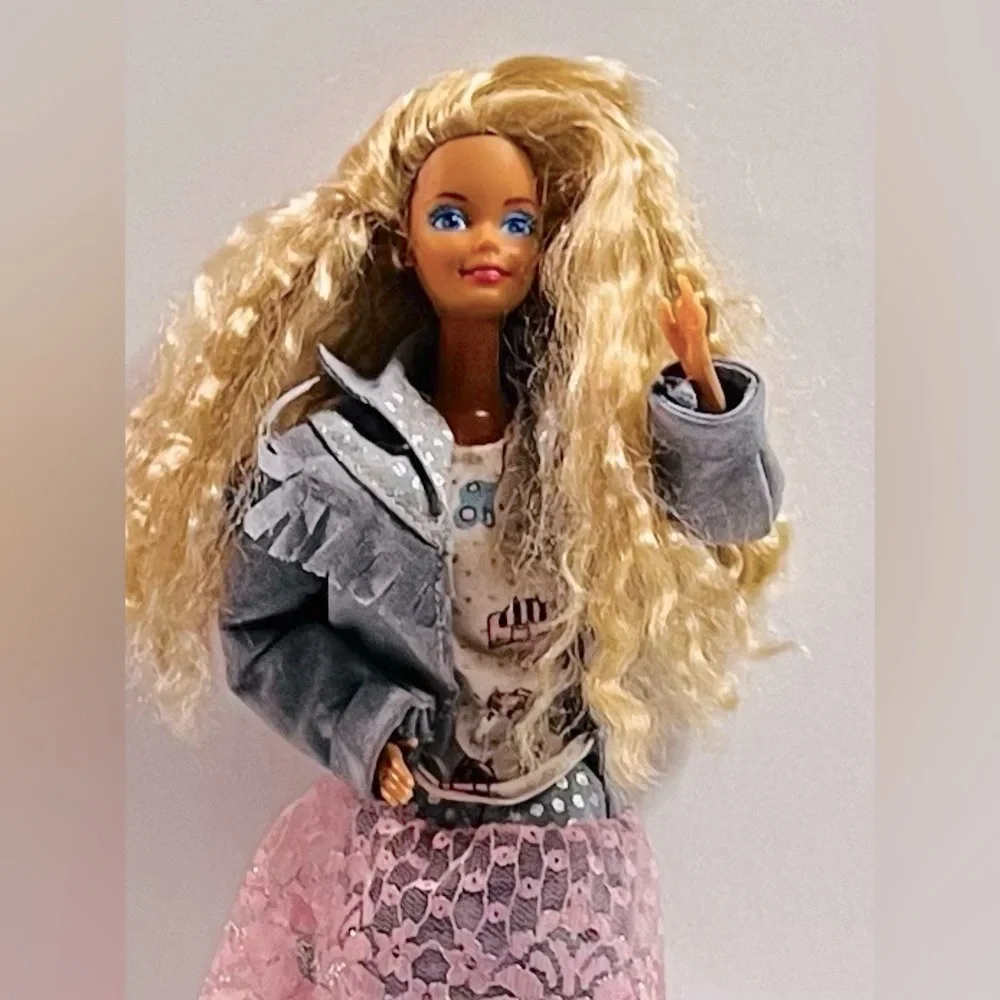 Vintage Feeling Fun Barbie 1980’s